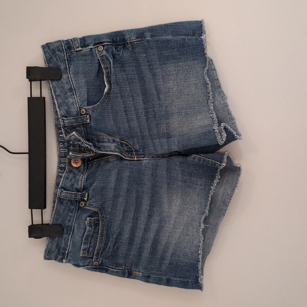 Aeropostale medium wash jean shorts